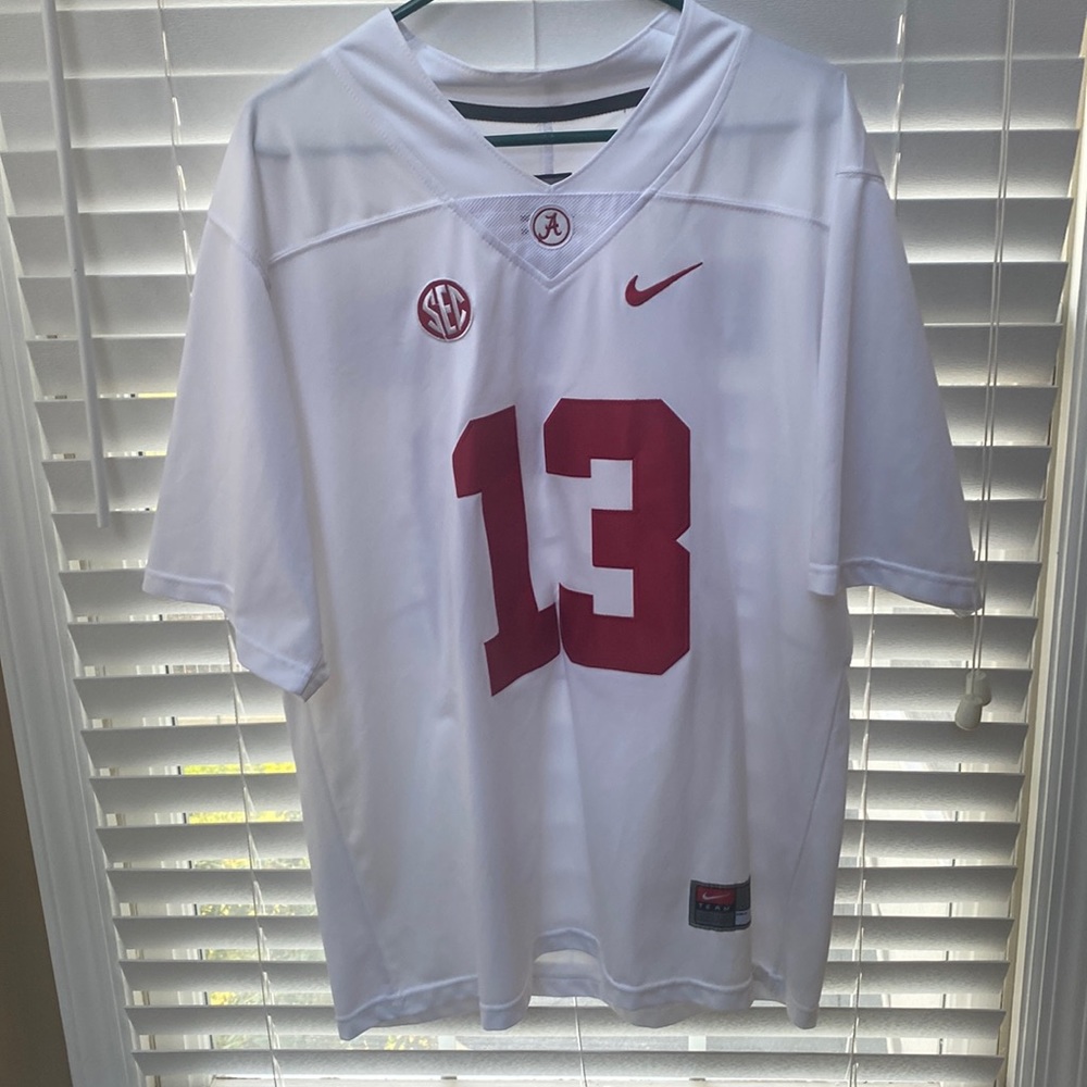 Tua Tagovailoa Men’s Nike White Alabama Crimson Tide Jersey